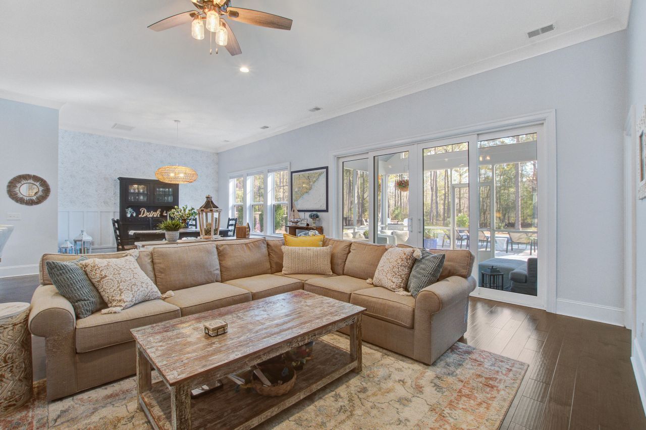 421 Bowstring Drive Photo 16