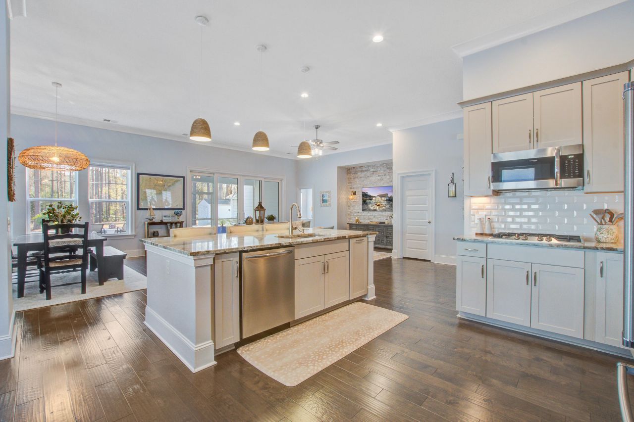 421 Bowstring Drive Photo 27