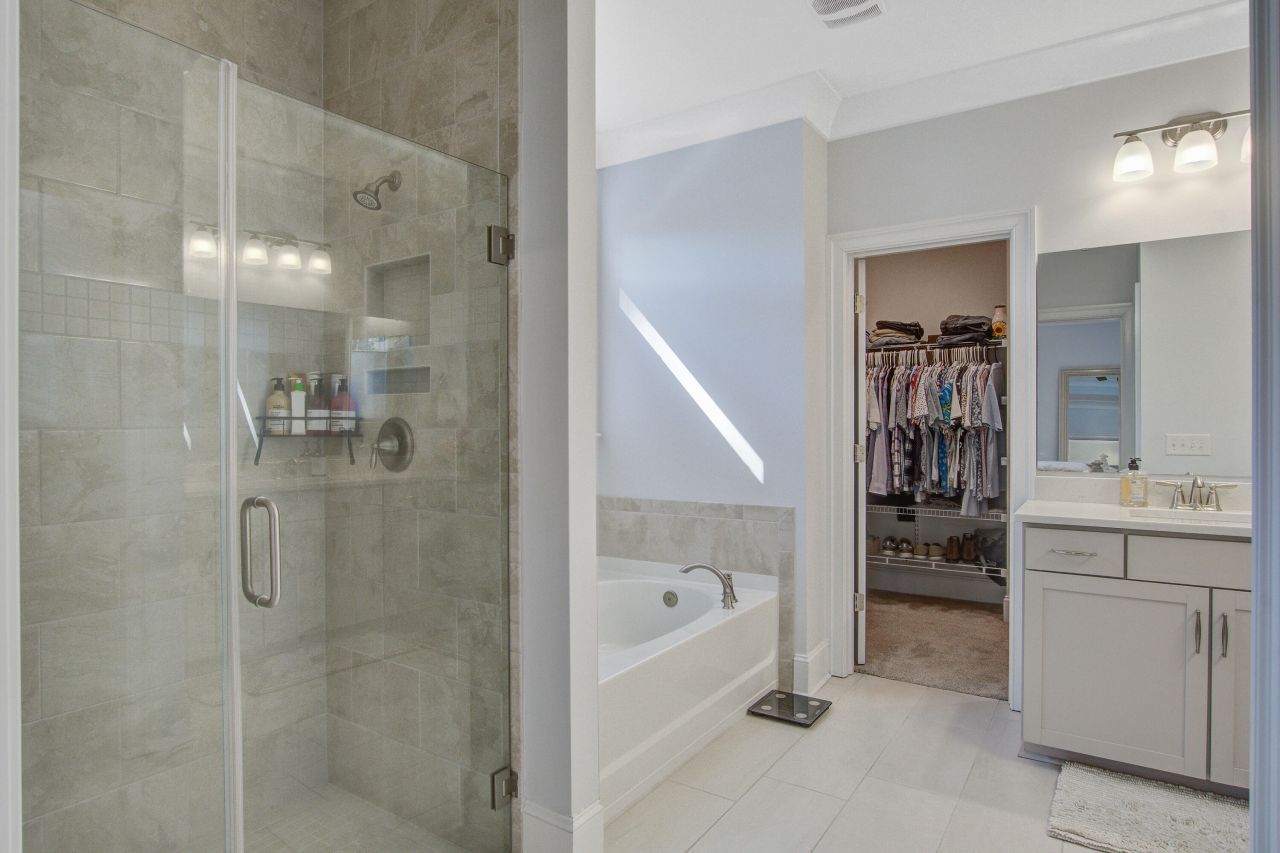 421 Bowstring Drive Photo 31