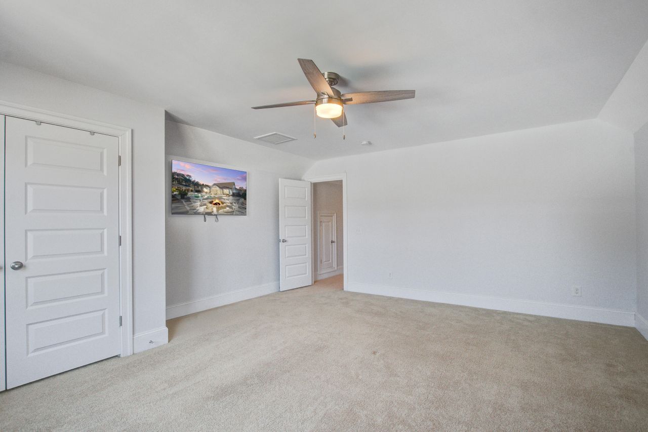 421 Bowstring Drive Photo 46