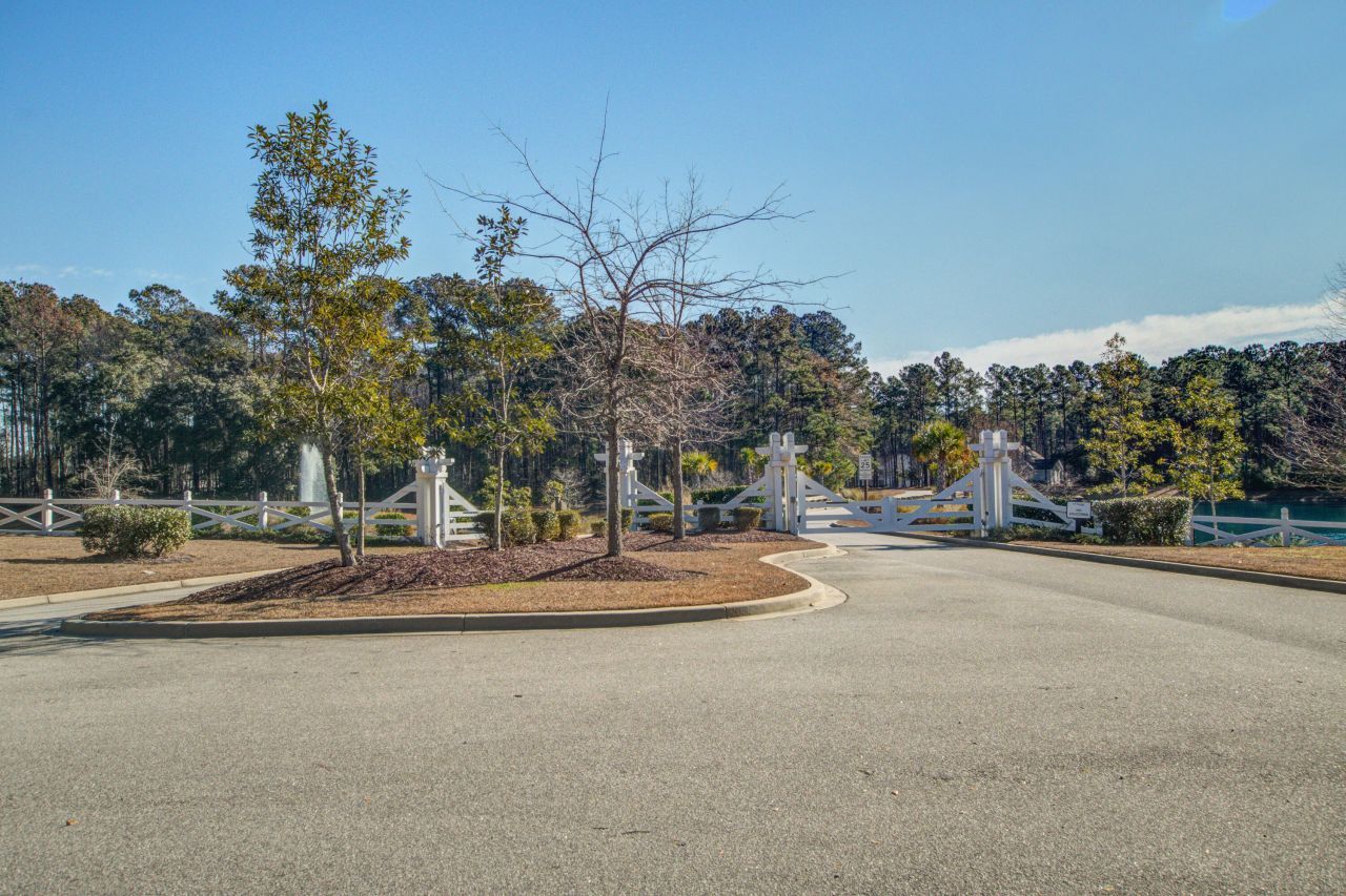 421 Bowstring Drive Photo 62