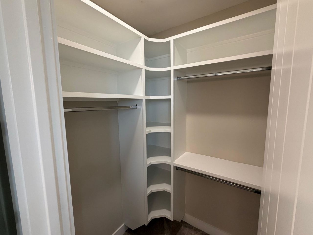 6632 Lagoon Pl. Photo 19