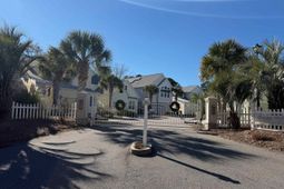 6632 Lagoon Pl. photo 4