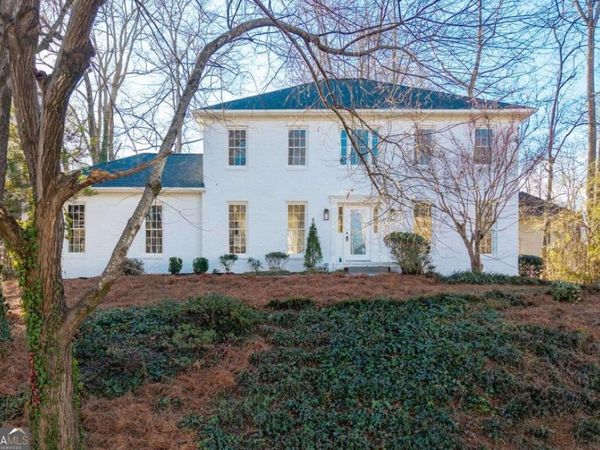 2360 Milstead Circle NE, Marietta, GA 30066
