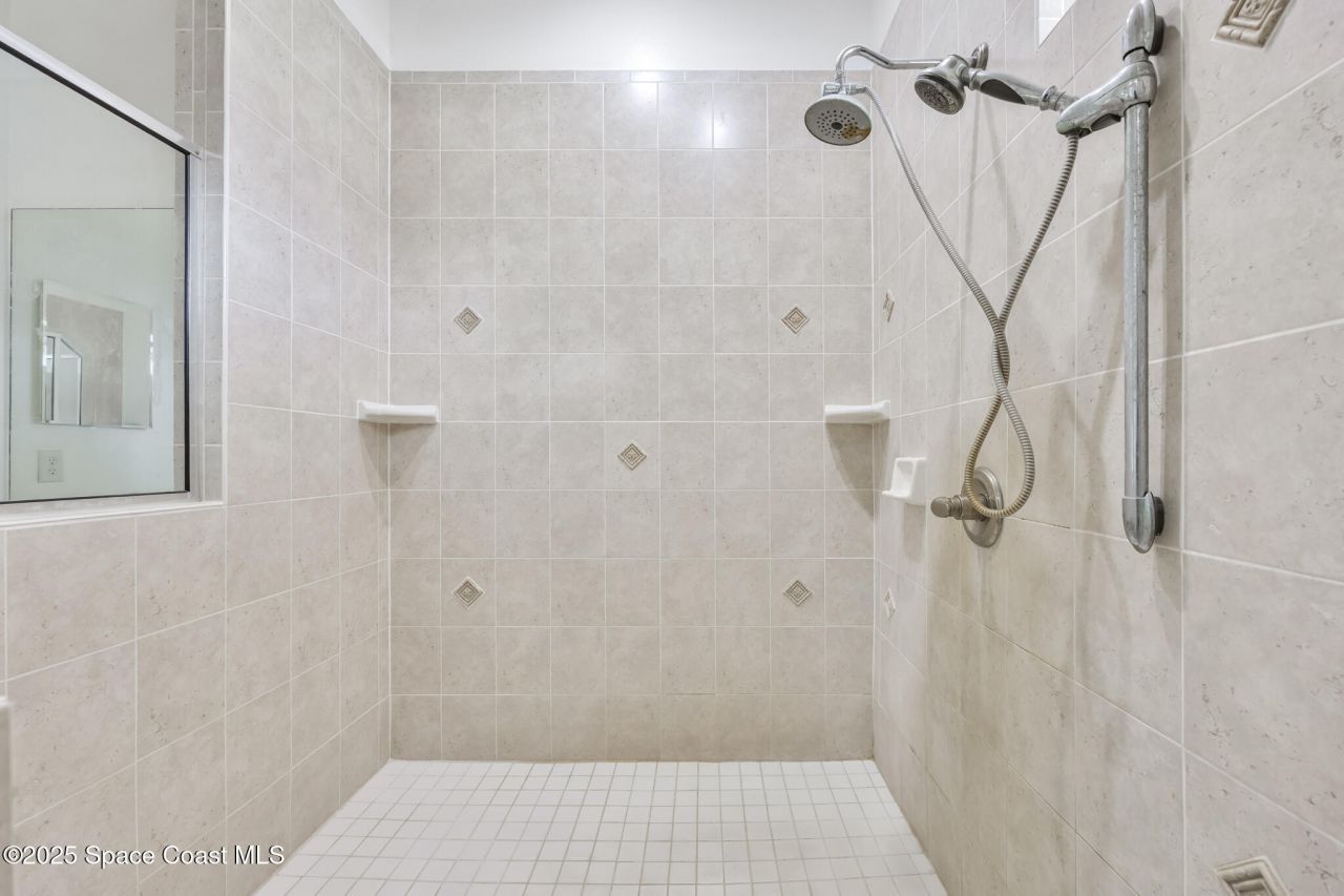 5627 Cypress Creek Drive , Grant, FL 32949 Photo