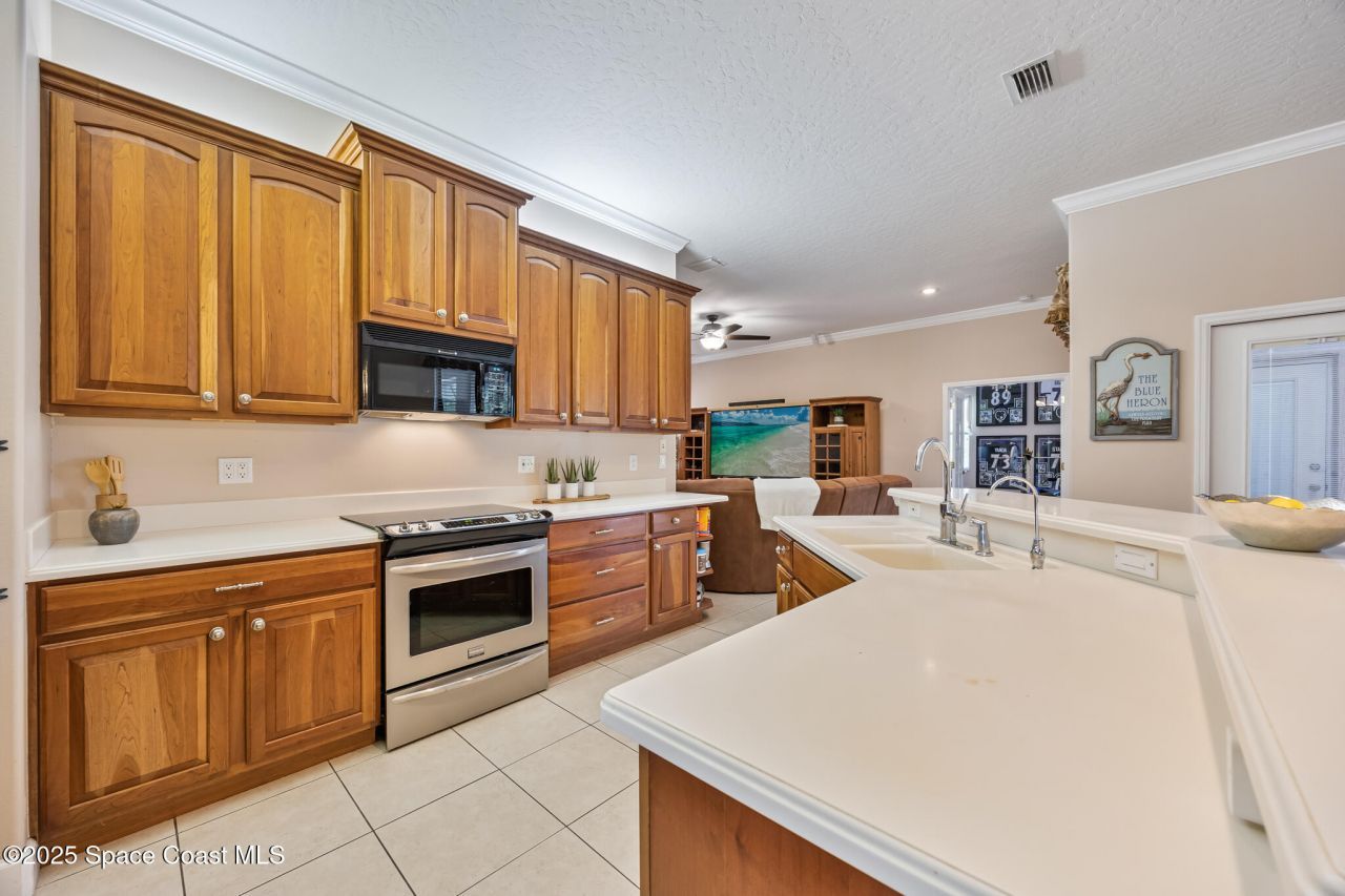 5627 Cypress Creek Drive, Grant, FL 32949 Photo