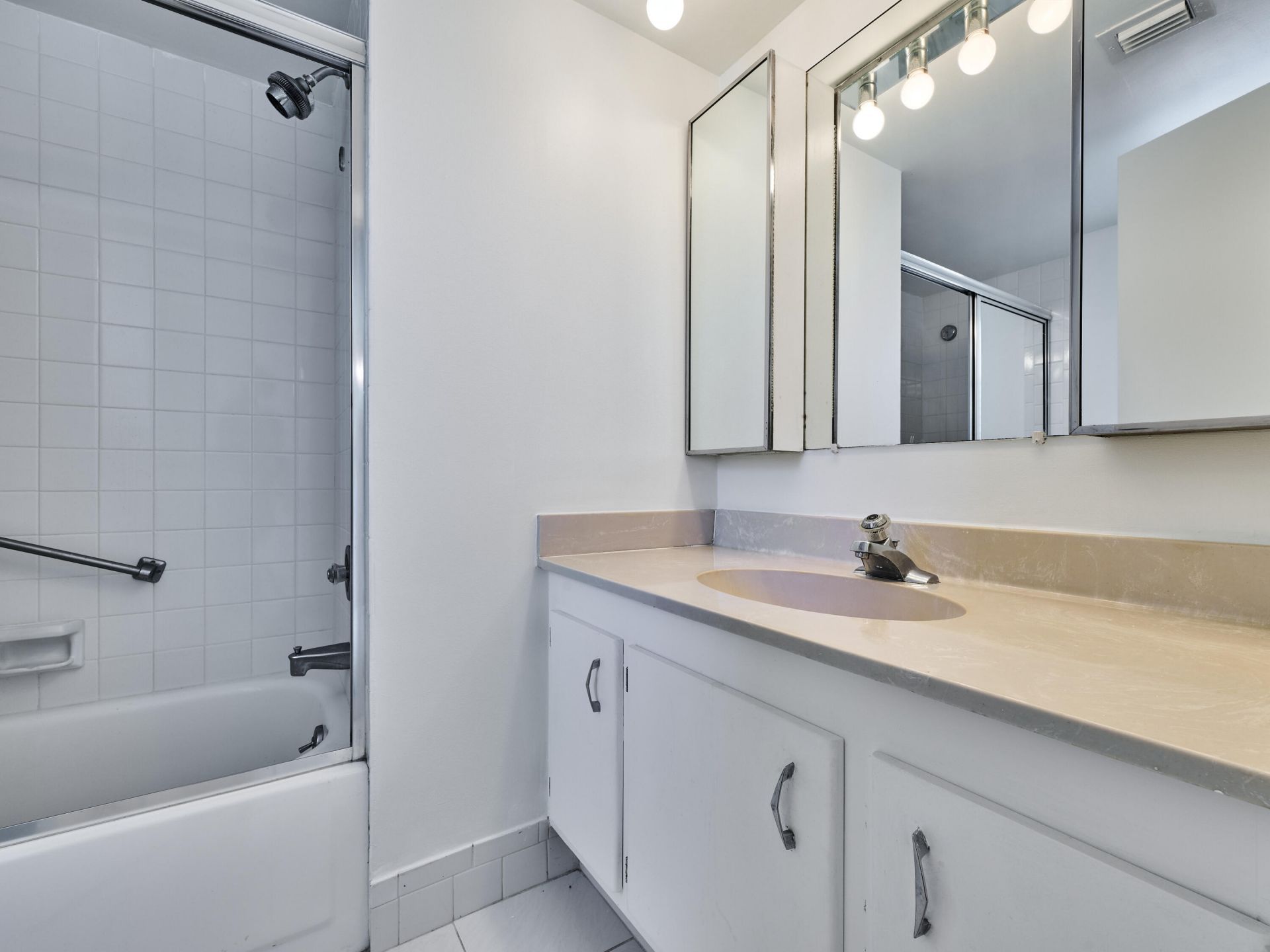 3597 Birdie Drive, Unit 202c, Lake Worth, FL 33467 Photo