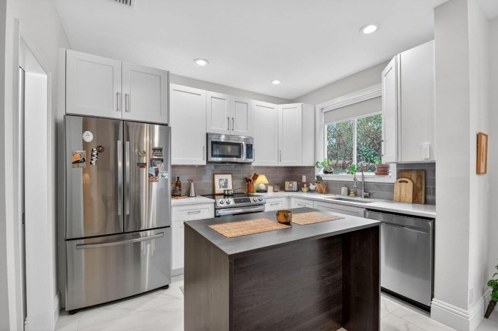 1814 Sonrisa Street, Riviera Beach, FL 33404 Photo