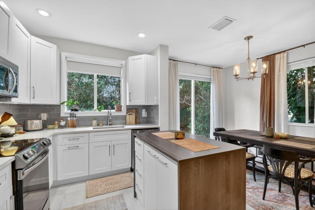 1814 Sonrisa Street, Riviera Beach, FL 33404 Photo