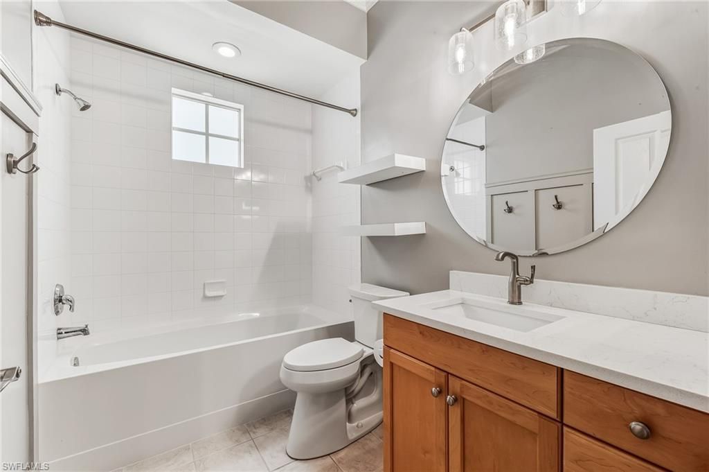 8565 Via Garibaldi Cir, Unit 206, Estero, FL 33928 Photo