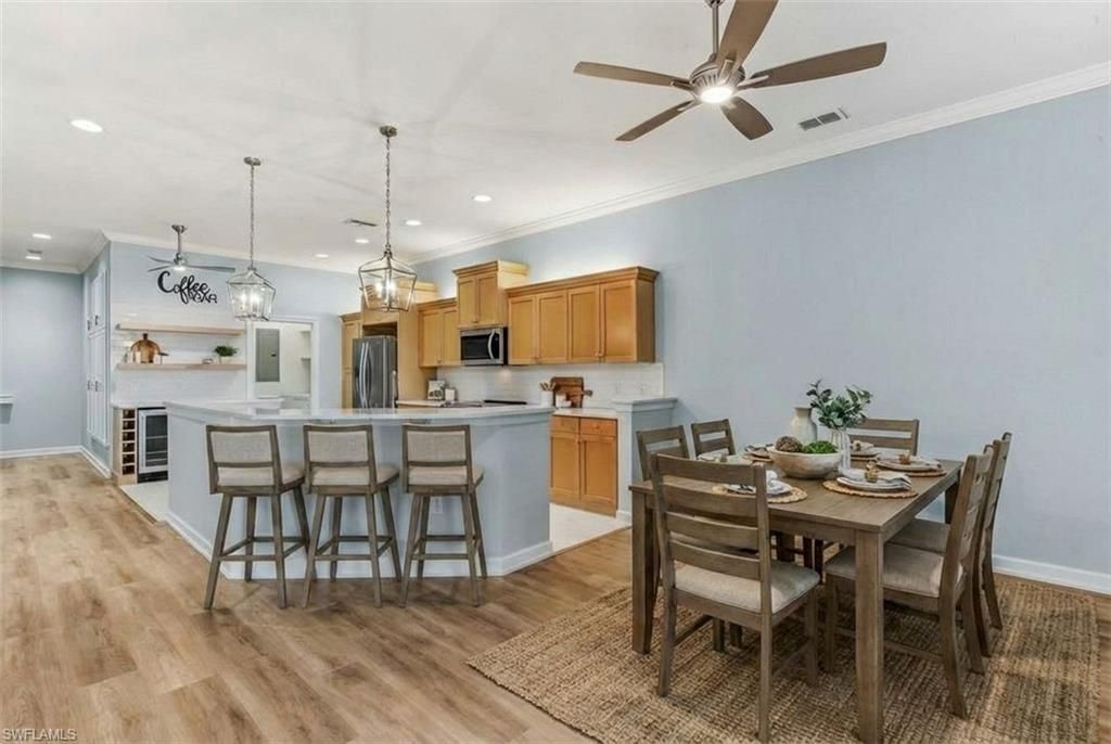 8565 Via Garibaldi Cir, Unit 206, Estero, FL 33928 Photo