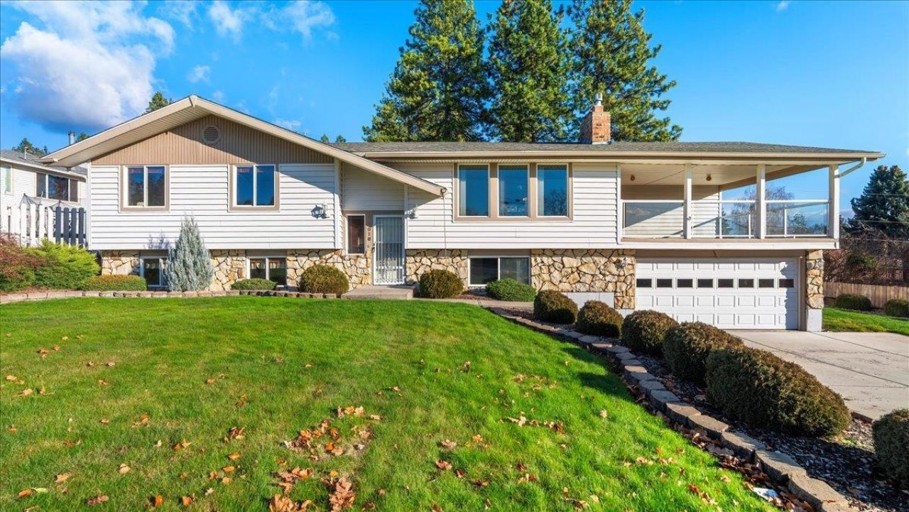 7018 N Five Mile Rd, Spokane, WA 99208 Main Photo