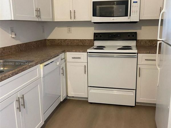 220 SW 116th Ave, Unit 15303, Pembroke Pines, FL 33025