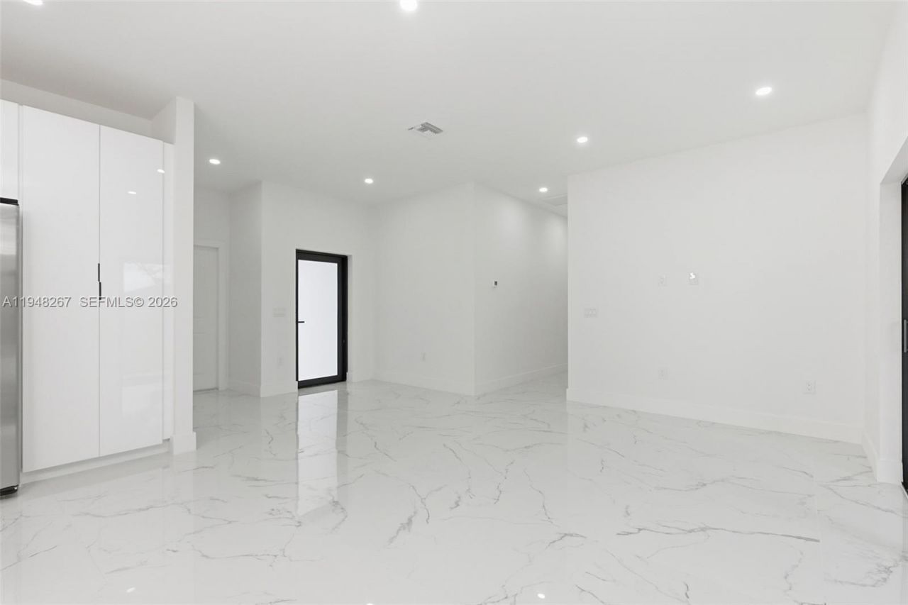 161 Blackstone Dr., Fort Myers, FL 33913 Photo