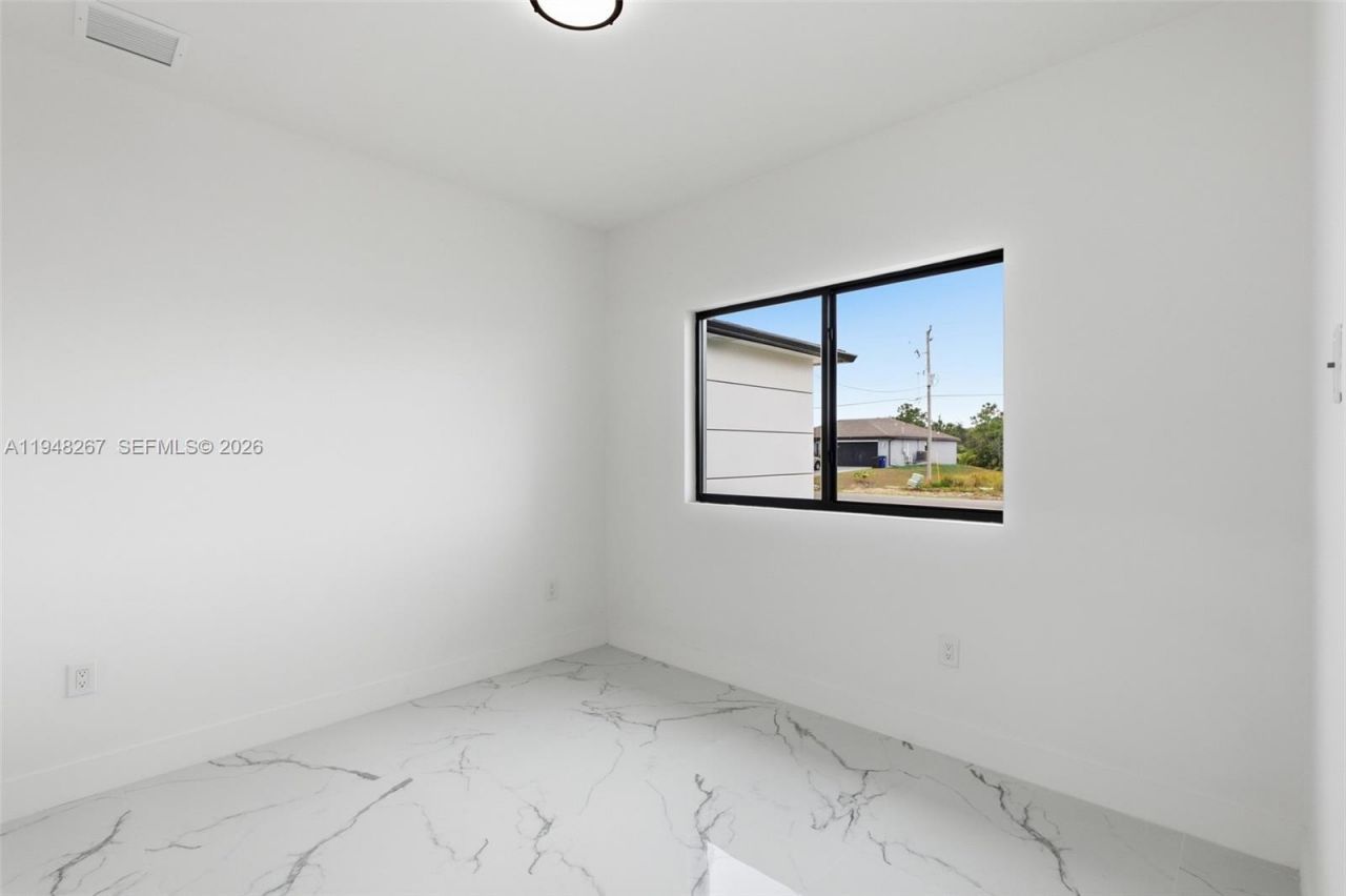 161 Blackstone Dr., Fort Myers, FL 33913 Photo