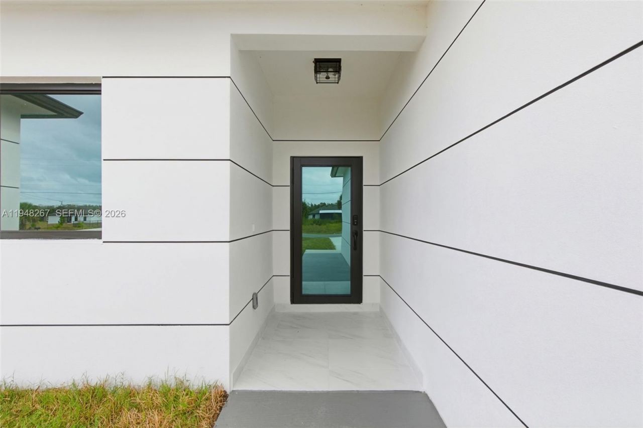 161 Blackstone Dr., Fort Myers, FL 33913 Photo