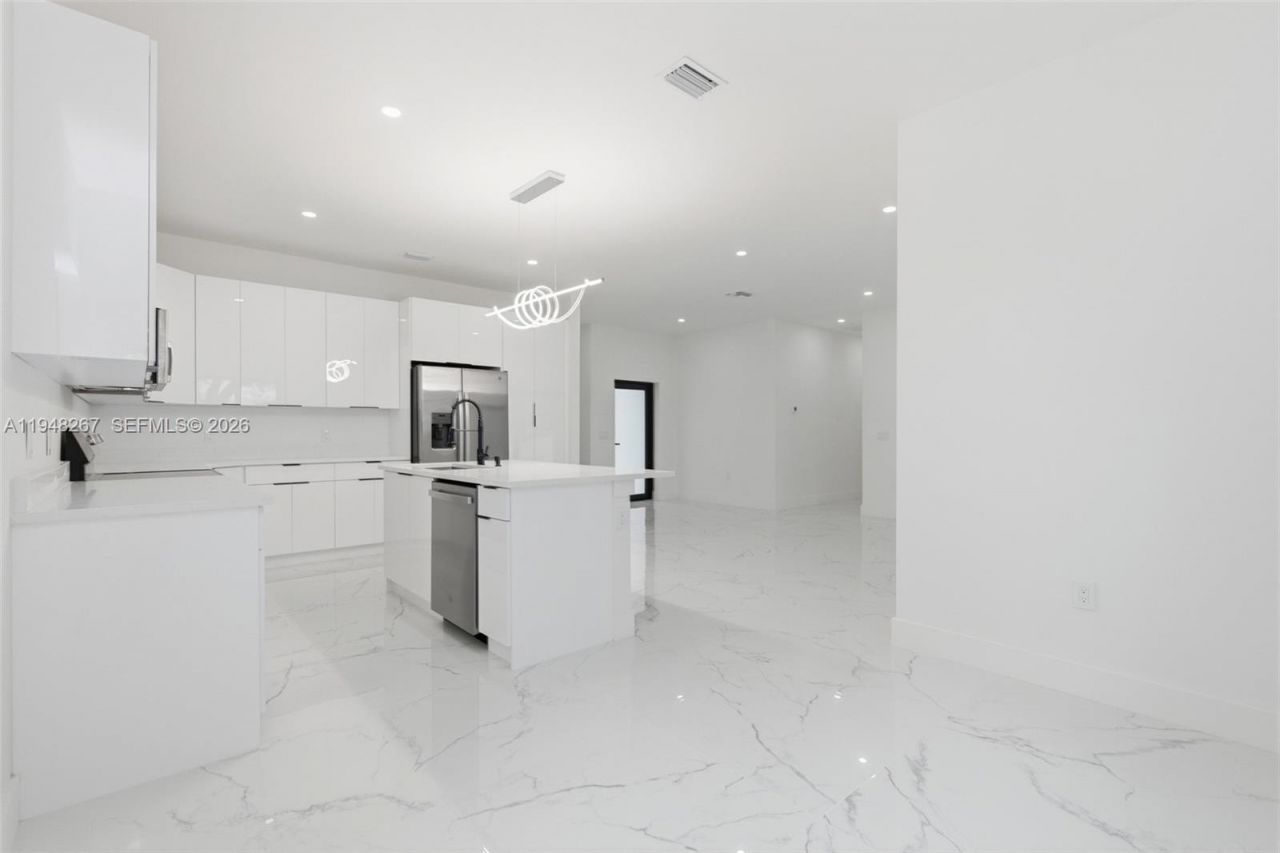 161 Blackstone Dr., Fort Myers, FL 33913 Photo