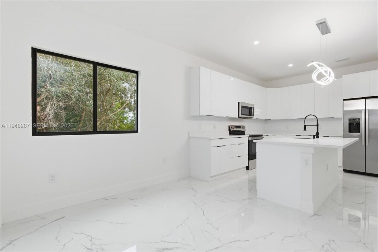 161 Blackstone Dr., Fort Myers, FL 33913 Photo