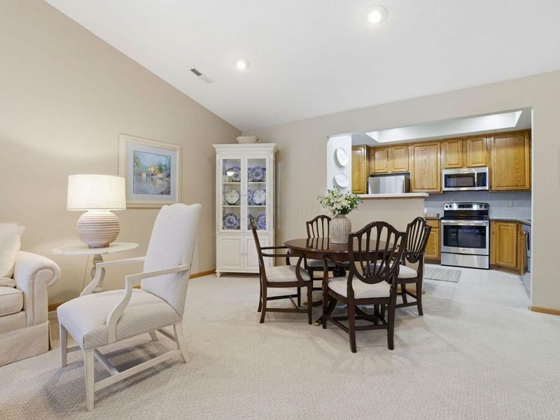 622 Piney Glen Drive, Columbus, OH 43230 Photo 10