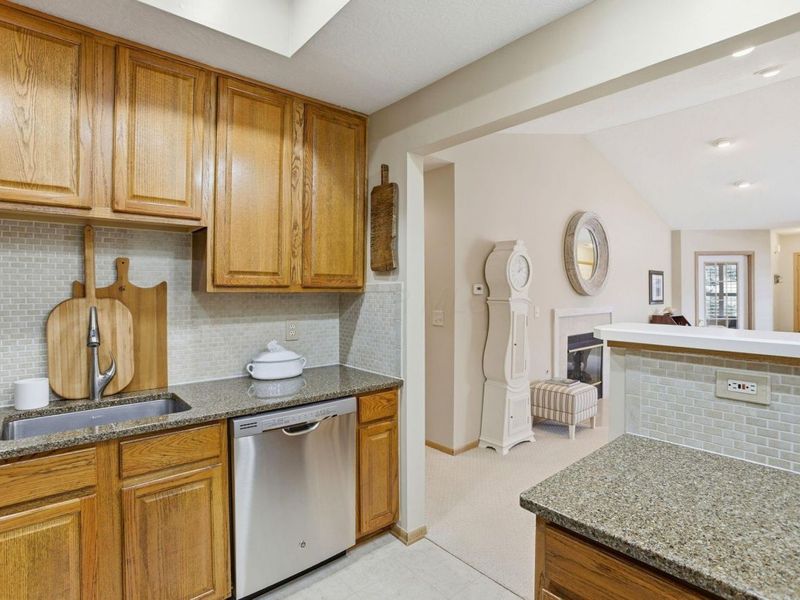 622 Piney Glen Drive, Columbus, OH 43230 Photo 18