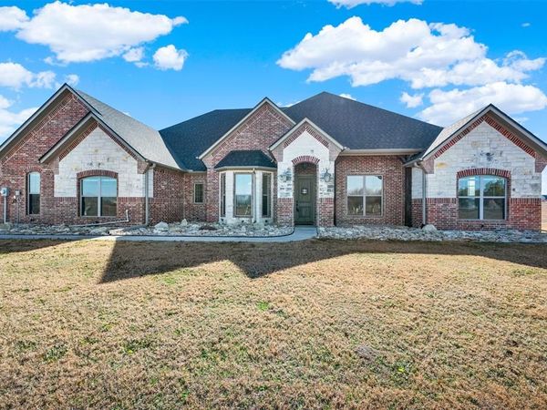 834 Audra Circle, Rhome, TX 76078