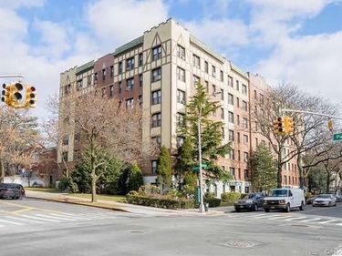 115-25 Metropolitan Avenue, Unit 161, Kew Gardens, NY 11418