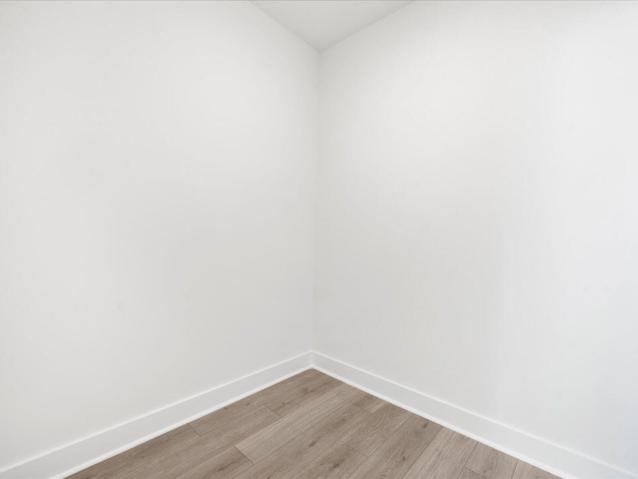 355 Calm Water Way Photo 11