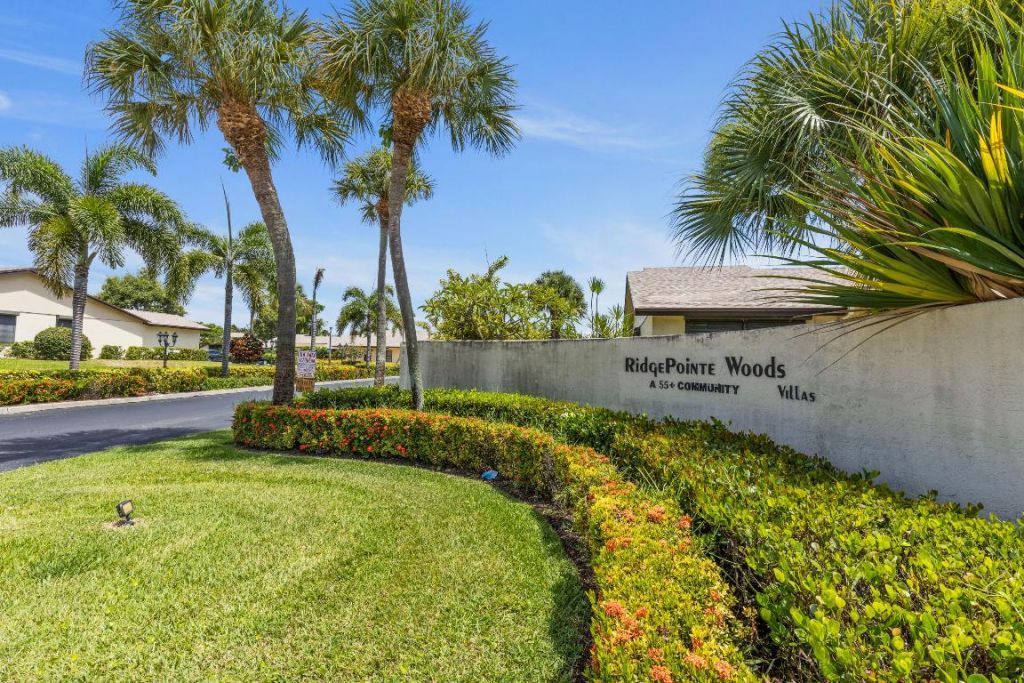 7 Ridge Pointe Drive, Unit C, Boynton Beach, FL 33435 Photo