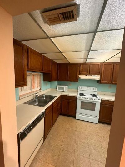 1100 NW 87th Avenue, Unit 405, Coral Springs, FL 33071 Photo