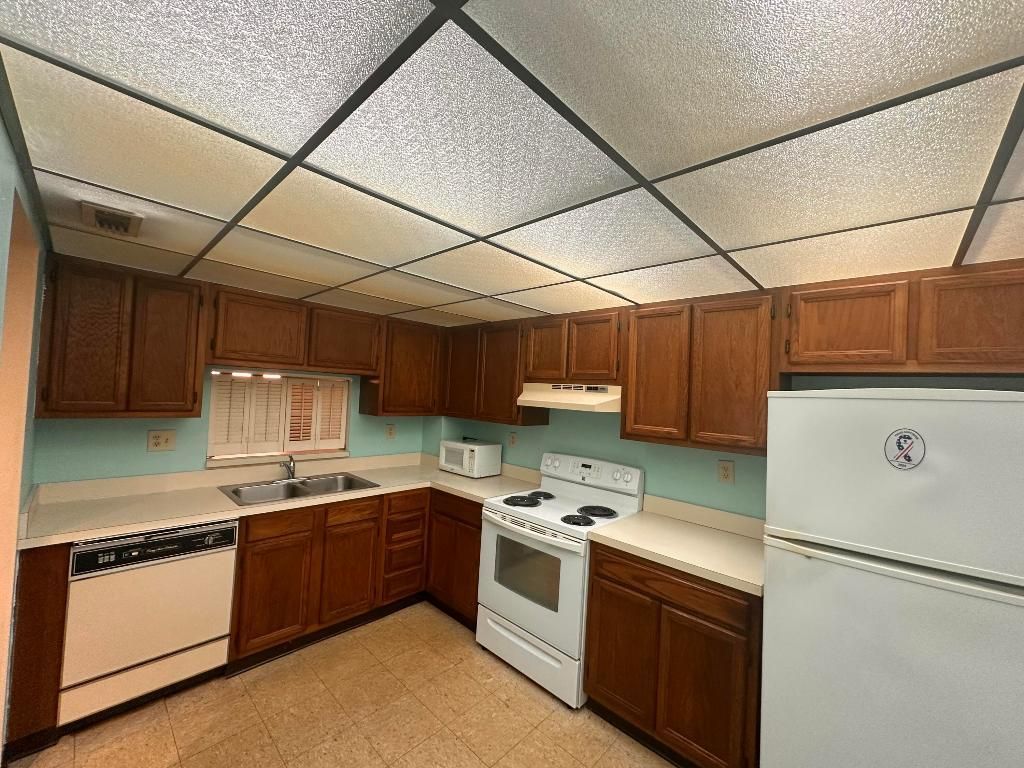 1100 NW 87th Avenue, Unit 405, Coral Springs, FL 33071 Photo