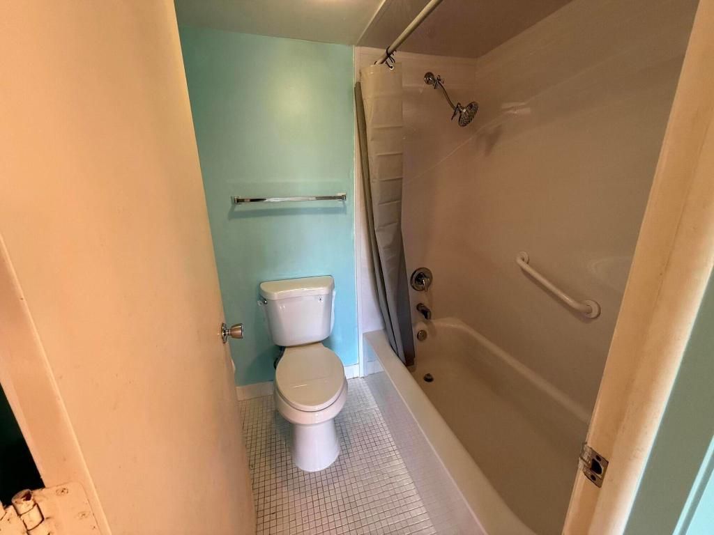 1100 NW 87th Avenue, Unit 405, Coral Springs, FL 33071 Photo