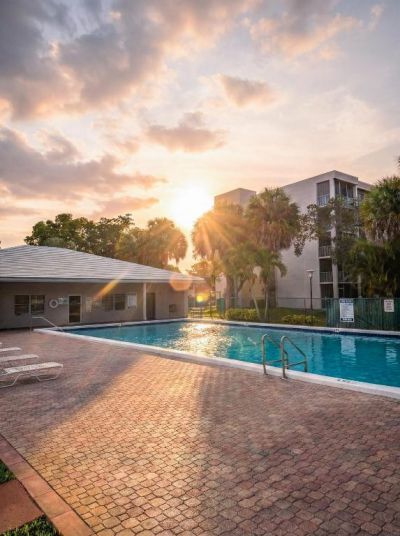 1100 NW 87th Avenue, Unit 405, Coral Springs, FL 33071 Photo