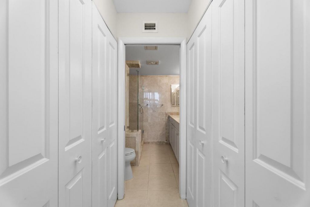 1950 SW Palm City Road, Unit 8-107, Stuart, FL 34994 Photo