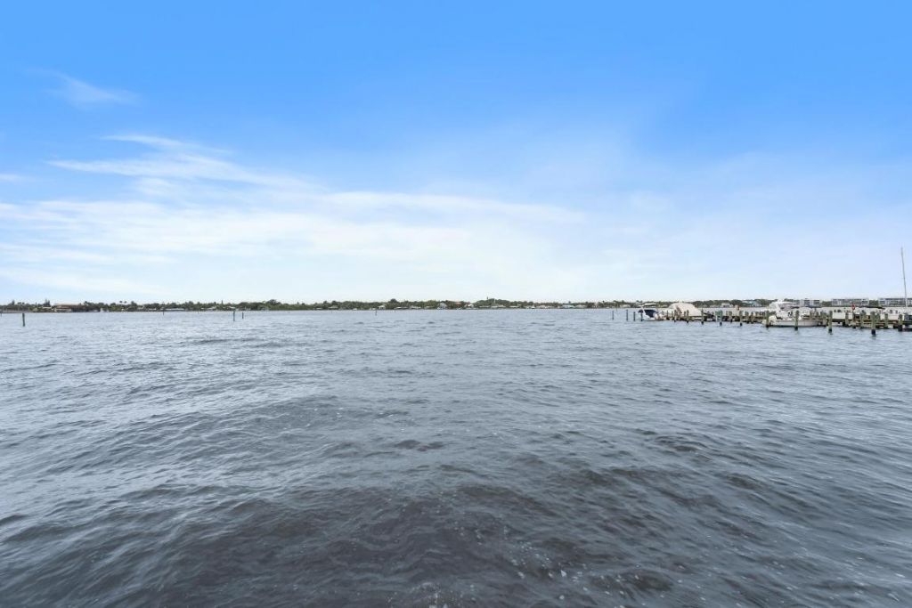 1950 SW Palm City Road, Unit 8-107, Stuart, FL 34994 Photo