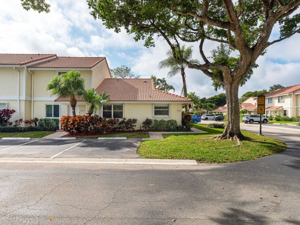 6269 Walk Circle, Boca Raton, FL 33433