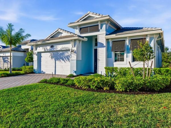 2929 SE Ashfield Drive, Port Saint Lucie, FL 34984