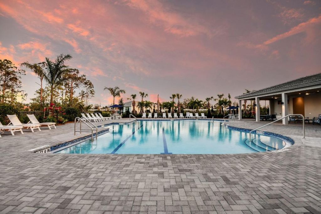 2929 SE Ashfield Drive, Port Saint Lucie, FL 34984 Photo