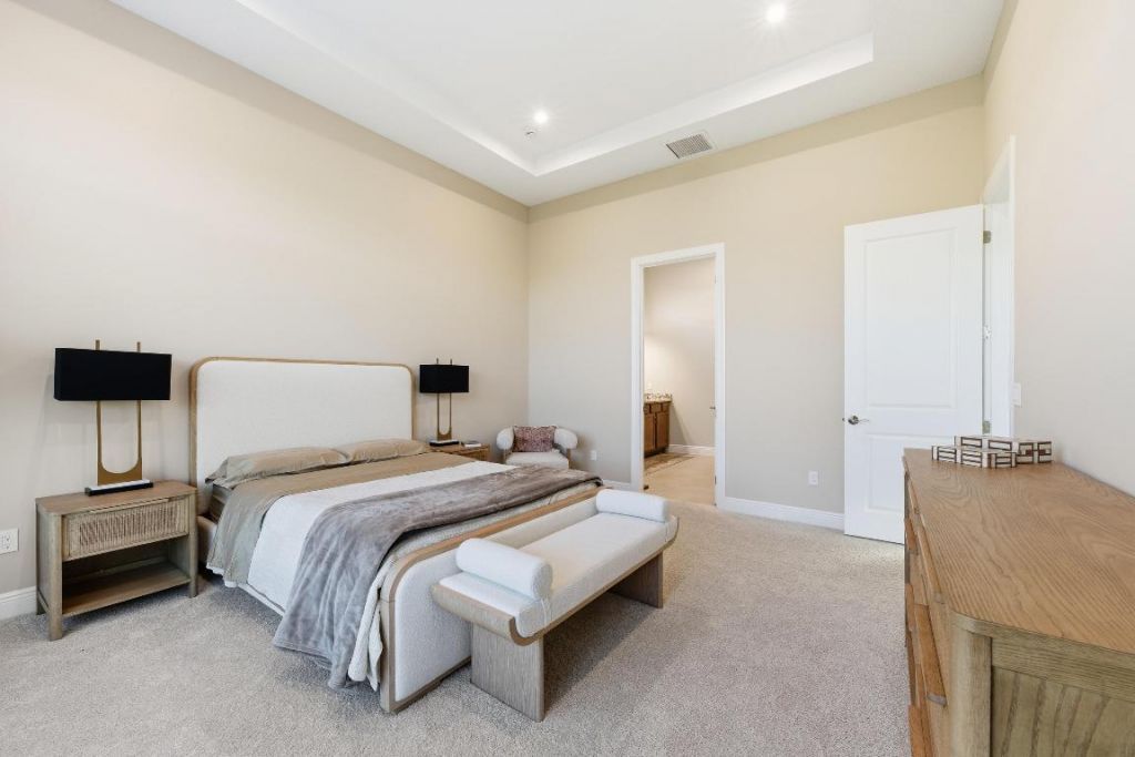 2929 SE Ashfield Drive, Port Saint Lucie, FL 34984 Photo