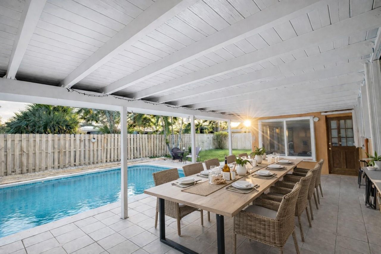 180 SW 9th Court, Pompano Beach, FL 33060 Photo