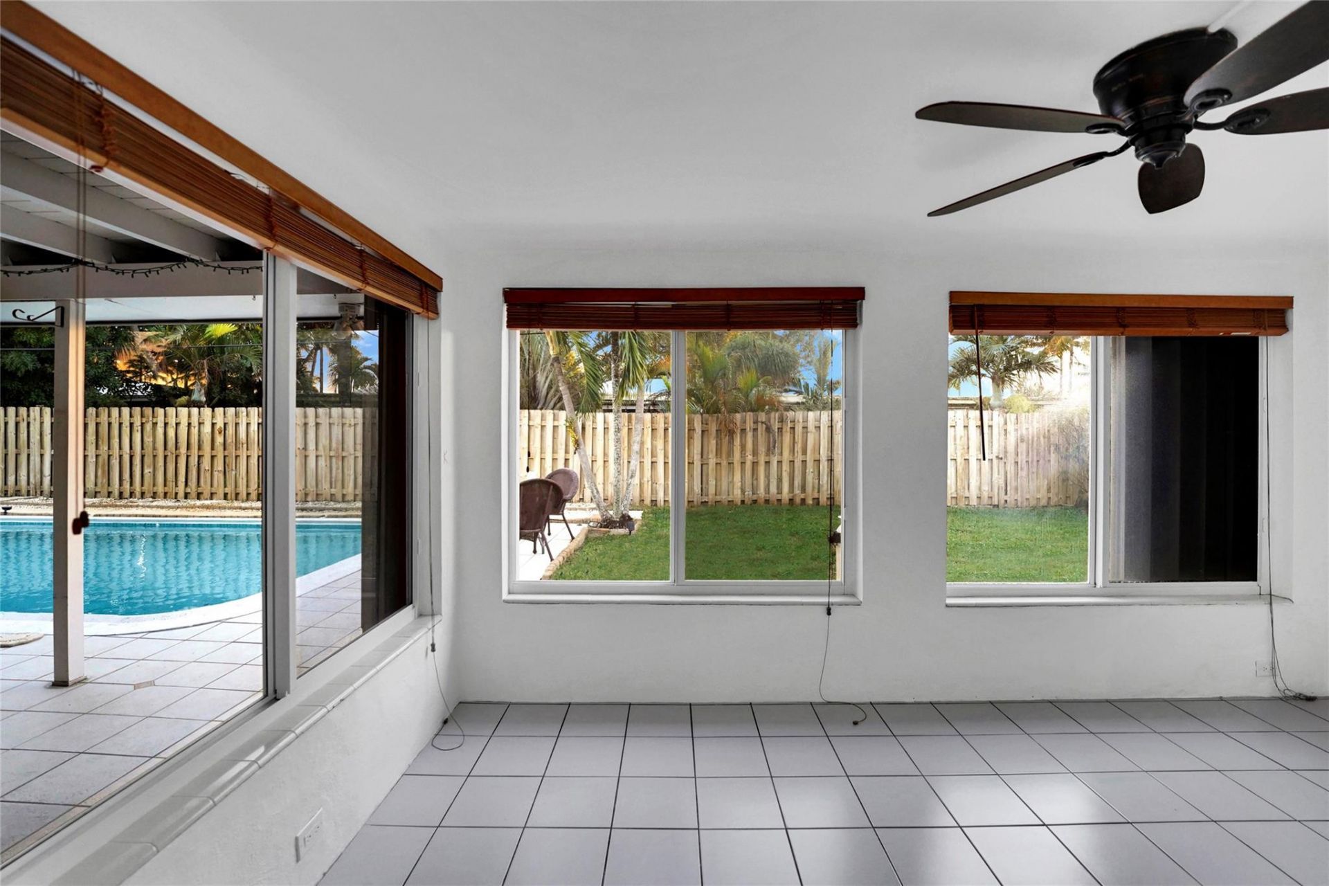 180 SW 9th Court, Pompano Beach, FL 33060 Photo