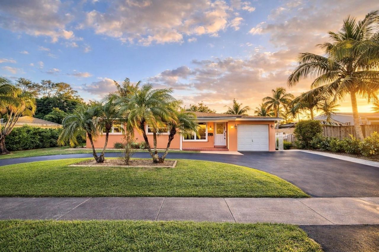 180 SW 9th Court, Pompano Beach, FL 33060 Photo