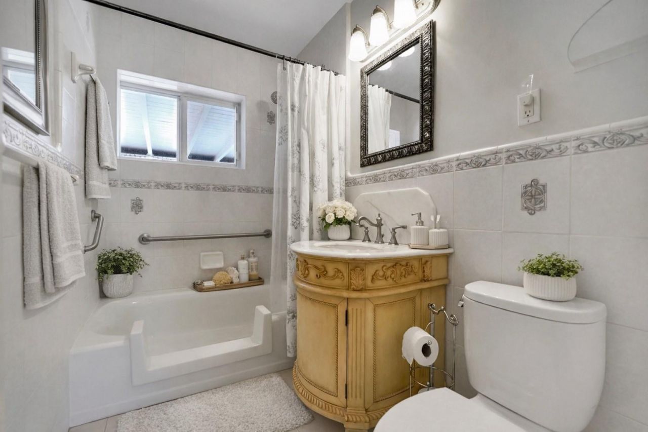 180 SW 9th Court, Pompano Beach, FL 33060 Photo