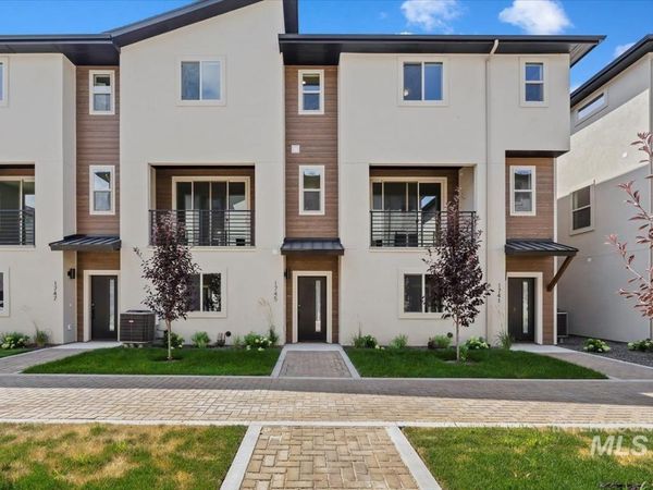 1703 S Rock View Ln, Boise, ID 83705