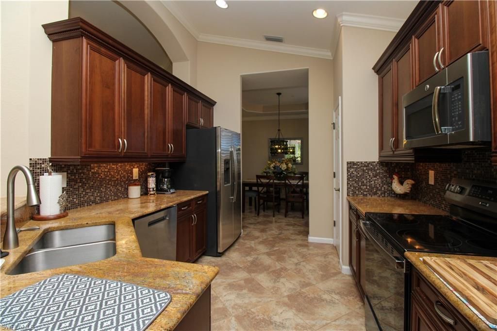 6657 Alden Woods Cir, Unit 201, Naples, FL 34113 Photo