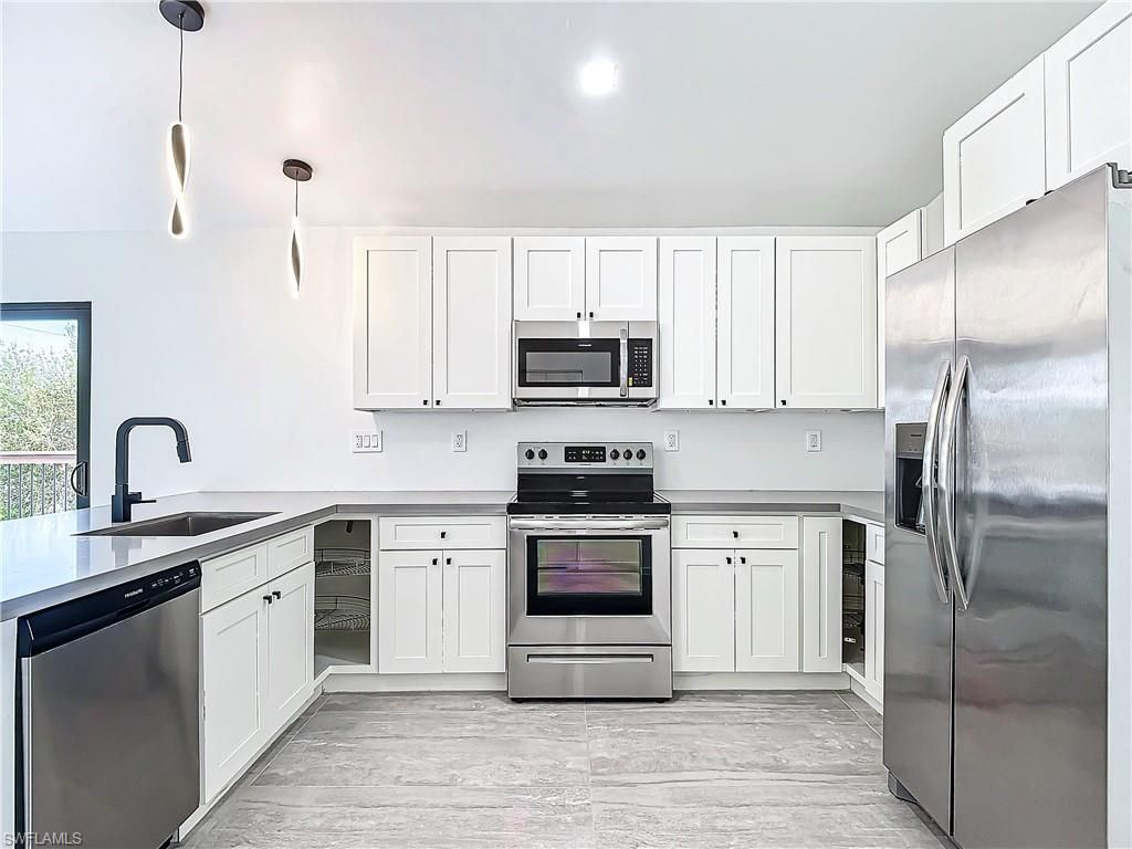 3710 10th St Sw, Lehigh Acres, FL 33976 Photo