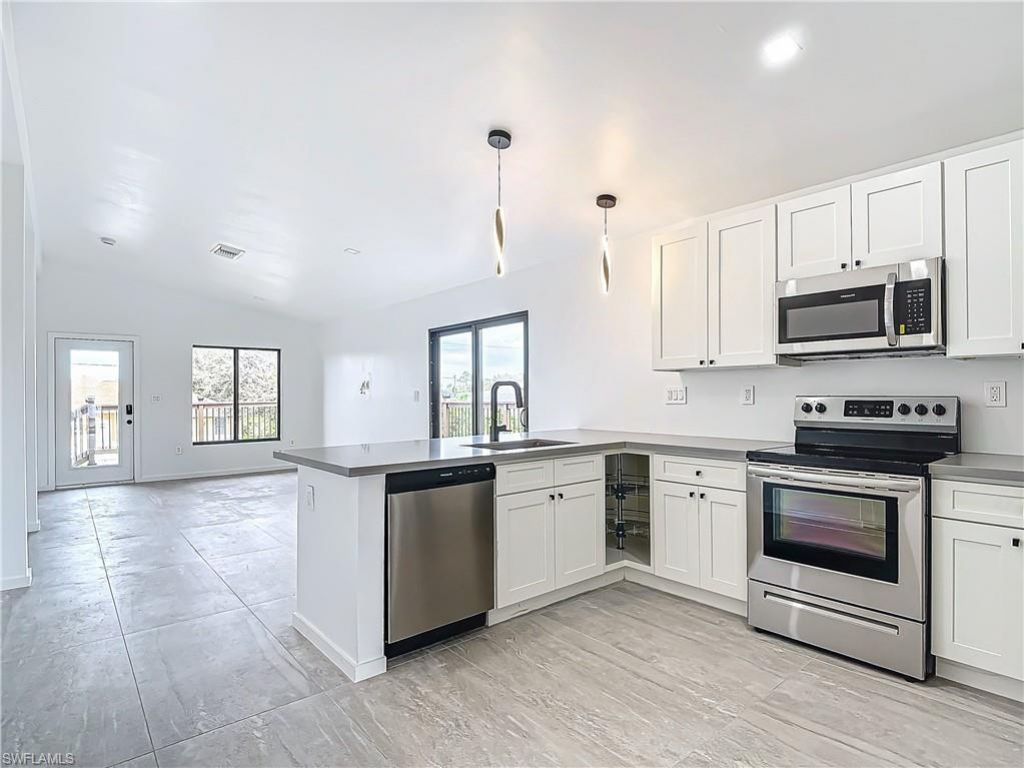 3710 10th St Sw, Lehigh Acres, FL 33976 Photo