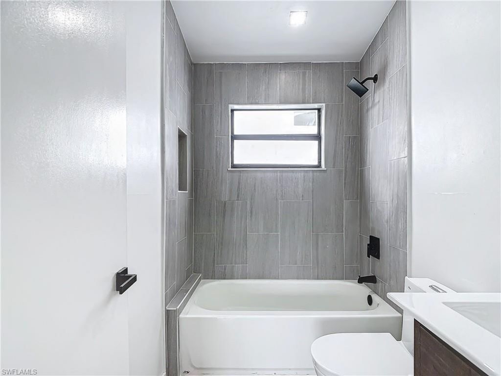 3710 10th St Sw, Lehigh Acres, FL 33976 Photo