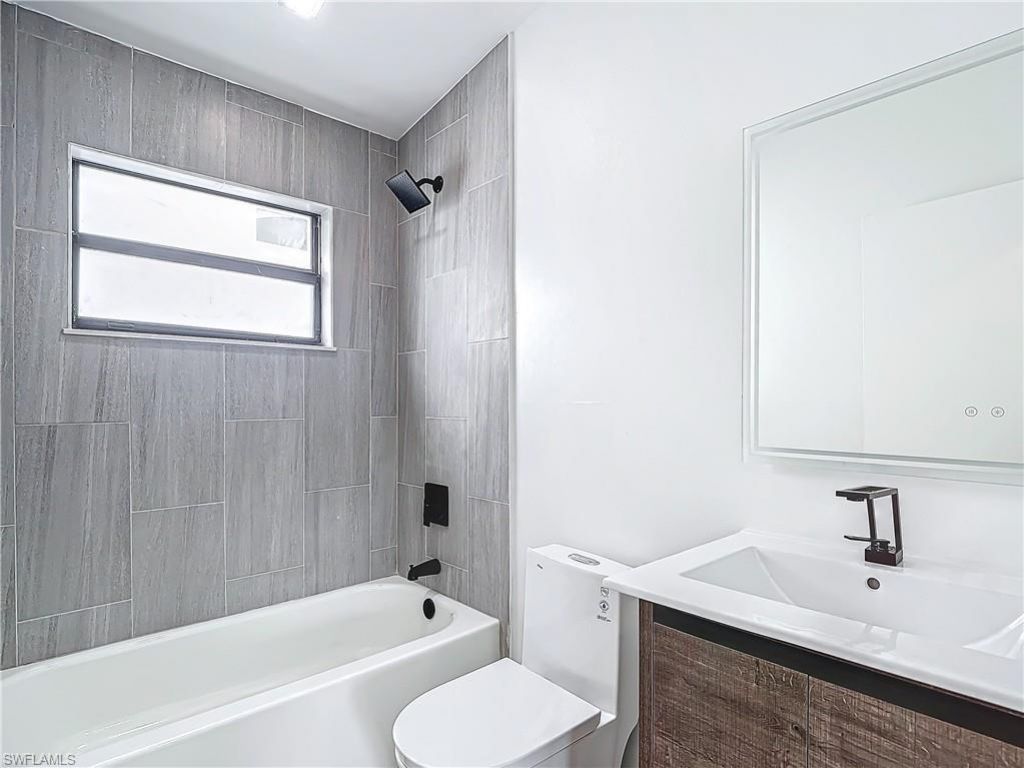 3710 10th St Sw, Lehigh Acres, FL 33976 Photo