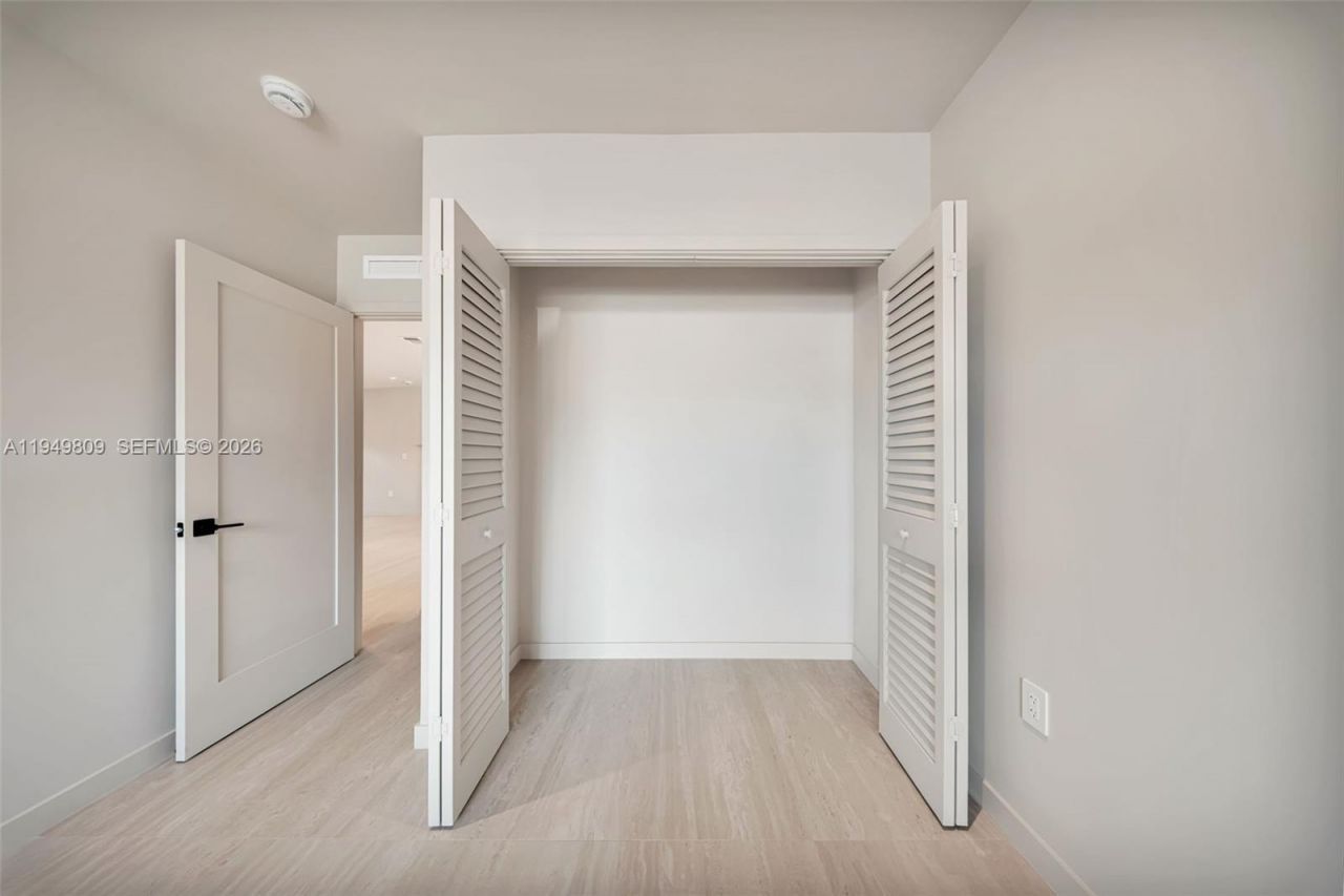 2625 SW 32nd Ct, Unit 2625, Miami, FL 33133 Photo