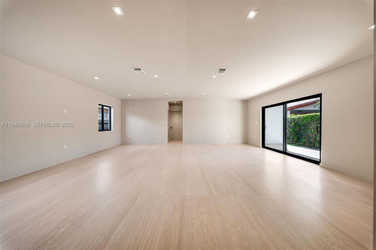 2625 SW 32nd Ct, Unit 2625, Miami, FL 33133 Photo